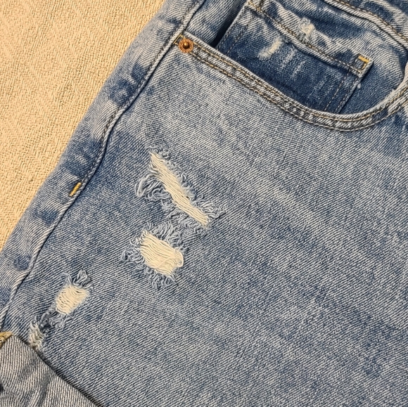 Old Navy denim jean shirts rolled hem 5 pocket mfg distressed size 20 - Picture 7 of 7